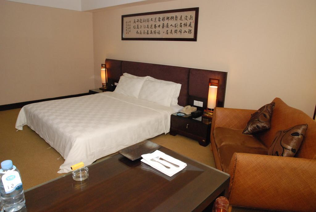 东莞君兰酒店 Grand Land Hotel Dongguan  Exterior foto