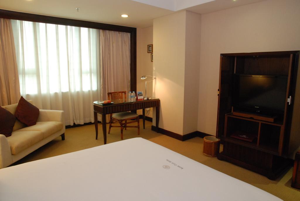 东莞君兰酒店 Grand Land Hotel Dongguan  Exterior foto