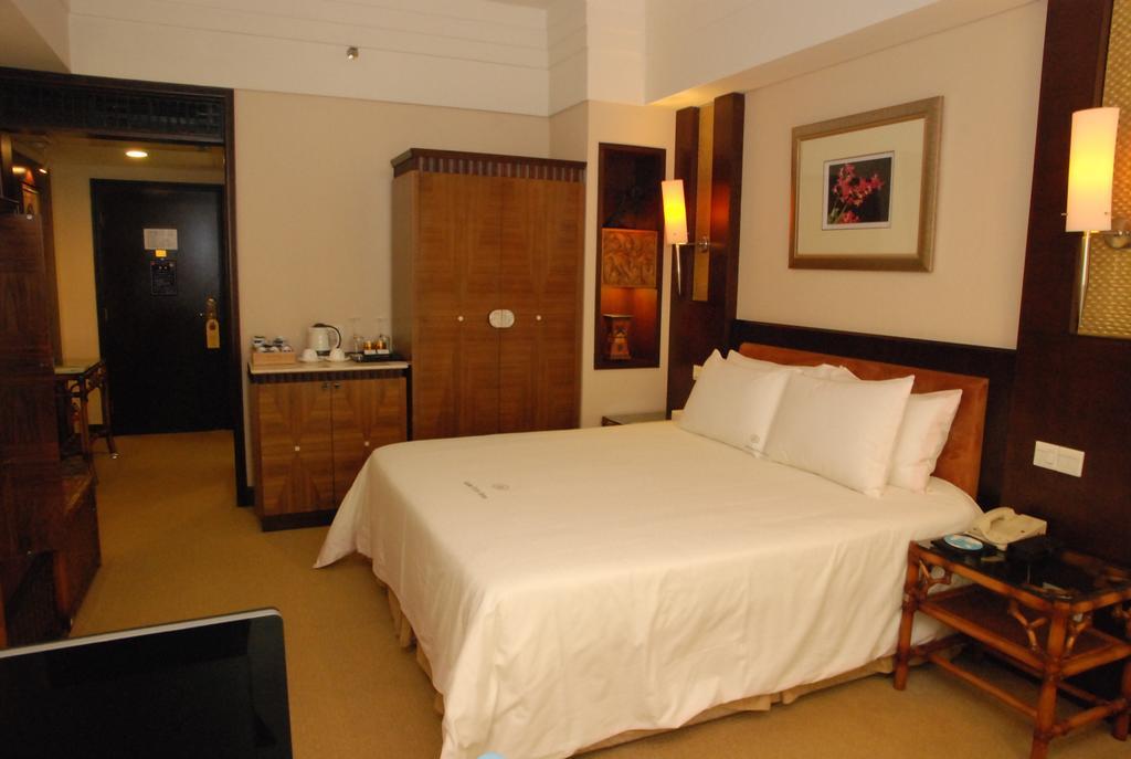 东莞君兰酒店 Grand Land Hotel Dongguan  Exterior foto
